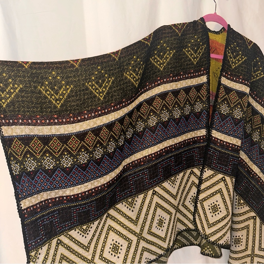 Aztec Multicolor Geometric Pattern Reversible Wom… - image 3
